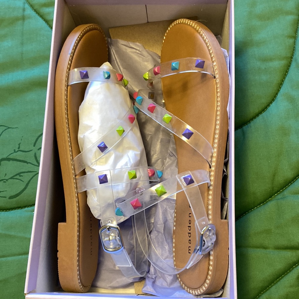 Madden Girl Size 4M Sandle